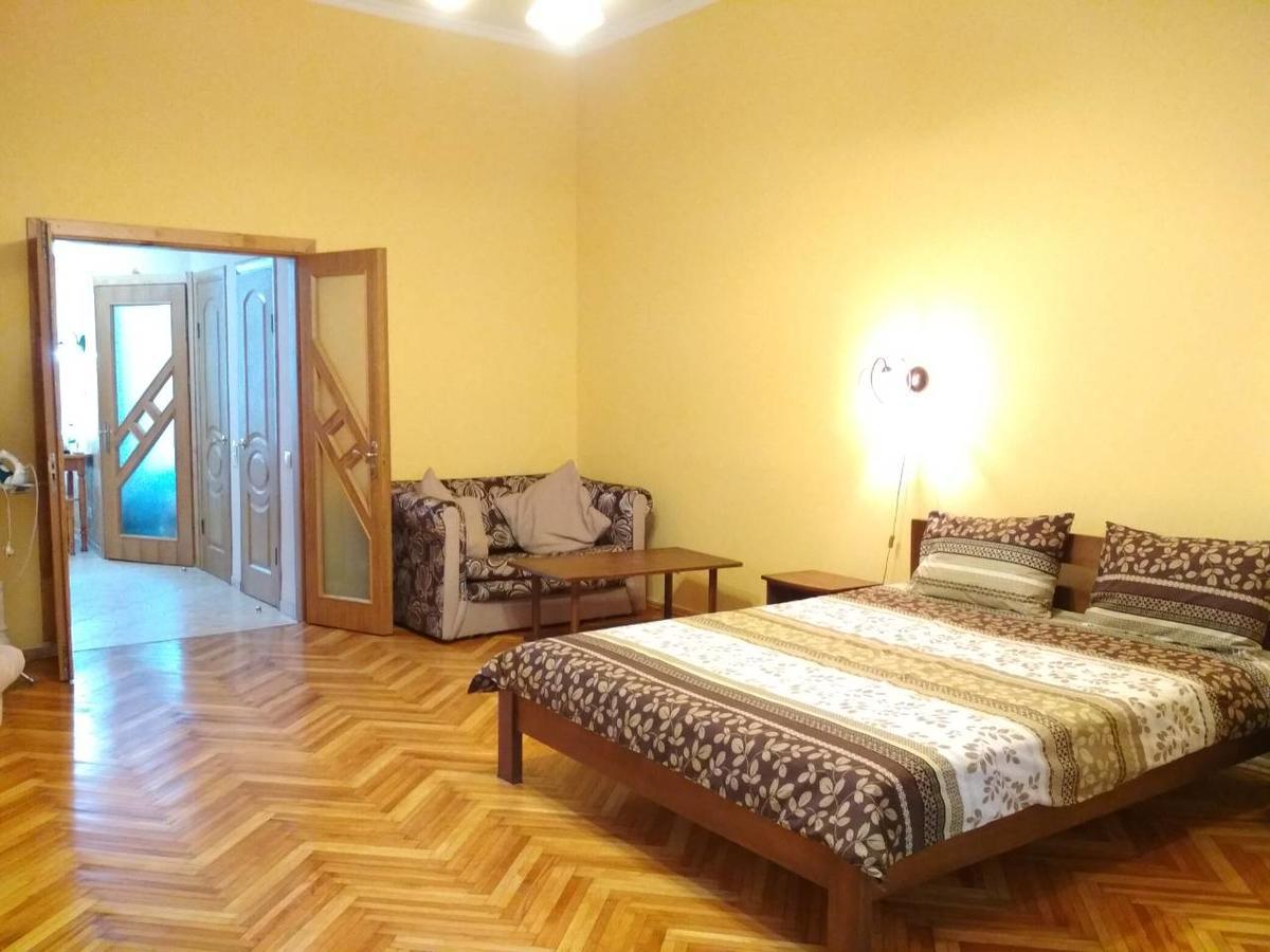 Apartment On Virmens'Ka Street Lviv Kültér fotó